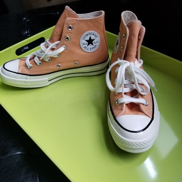 Converse All Star Canvass high tops - new with no tags - Picture 12 of 12